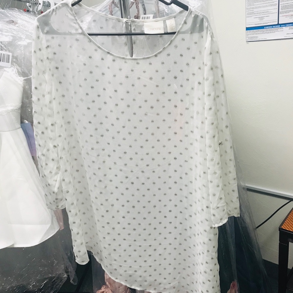🔥CHICO’S Gold Polka Dot White long Blouse Size:2